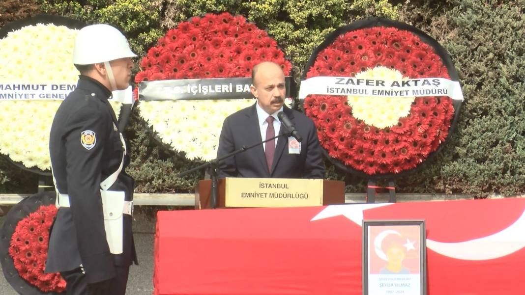 Şehit Polis Şeyda Yılmaz törenle memleketine uğurlandı 8